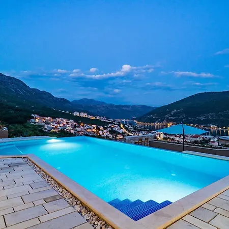 Arcadia - With Hot Tub Apartment *