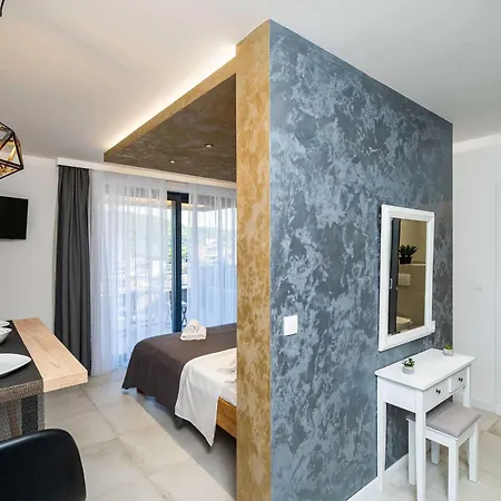 Apartment Arcadia - With Hot Tub *