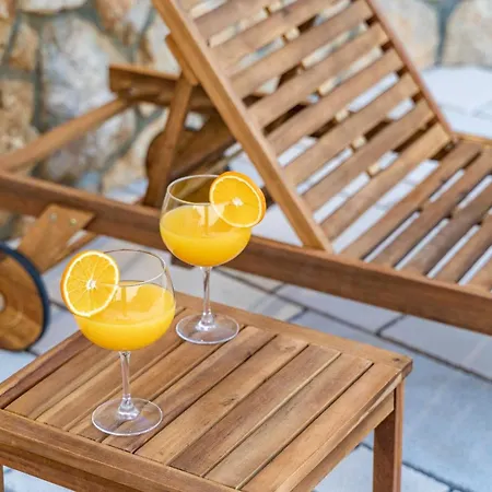 Arcadia - With Hot Tub *