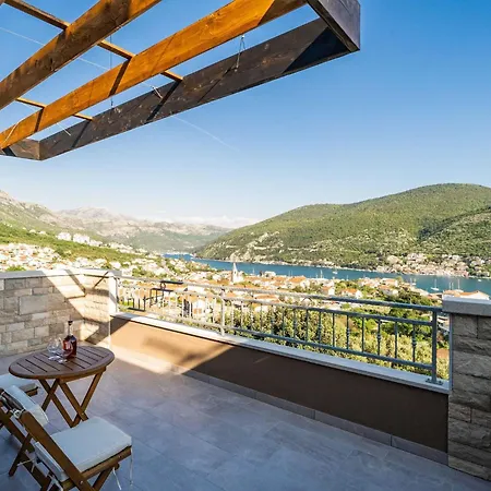 Arcadia - With Hot Tub Lägenhet