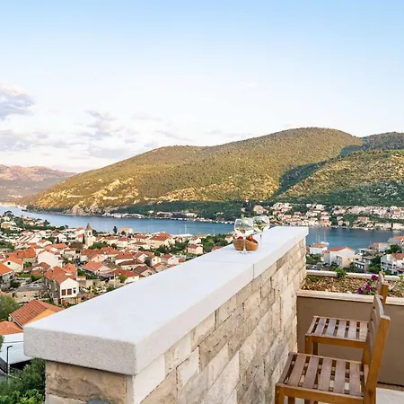 Arcadia - With Hot Tub Apartment Dubrovnik
