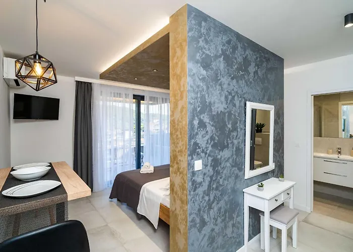 Apartman Arcadia - With Hot Tub *