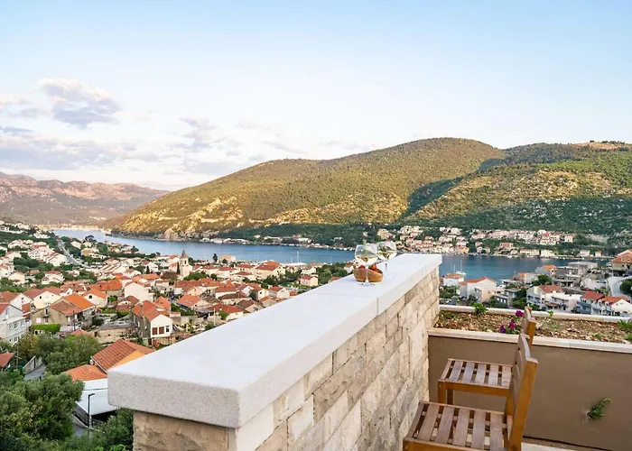 Arcadia - With Hot Tub Apartament Dubrownik