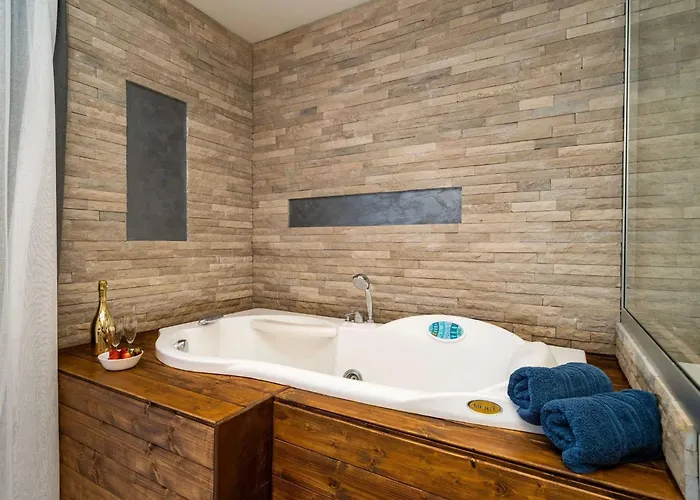 Arcadia - With Hot Tub Apartament Dubrownik