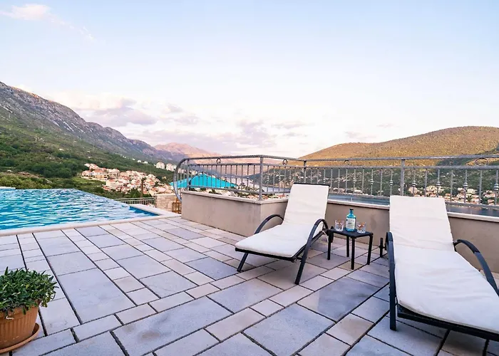 Arcadia - With Hot Tub * Dubrownik