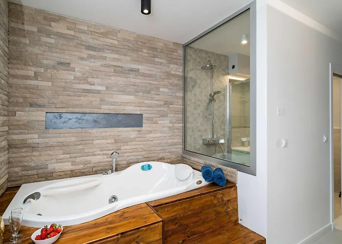 Arcadia - With Hot Tub Appartement