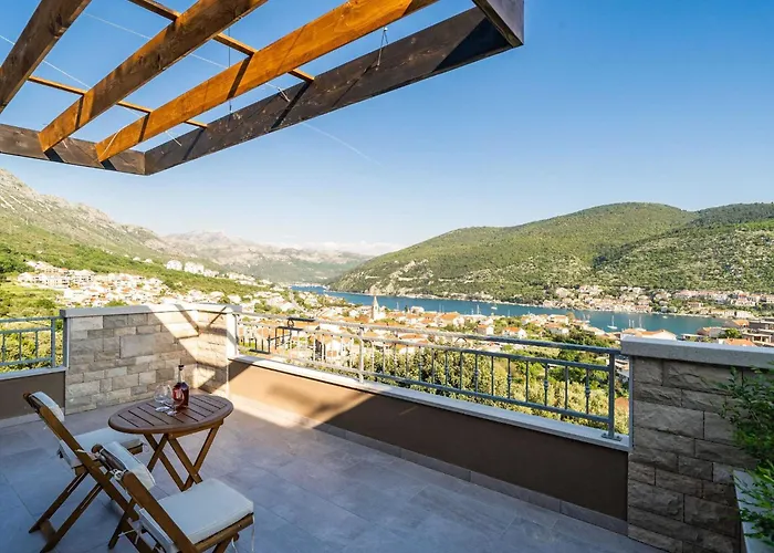 Arcadia - With Hot Tub Appartement